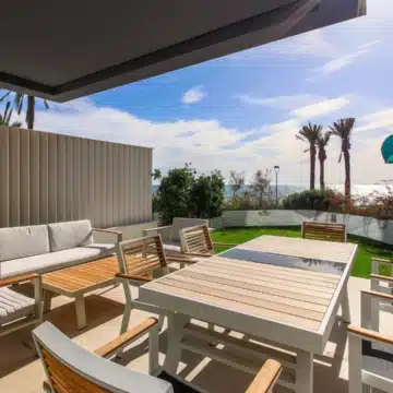 Beachfront luxury townhouse with breathtaking sea views in The Island, Estepona Picture 4