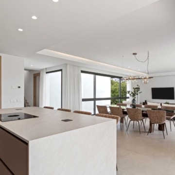 Newly built detached villa surrounded by nature in Fuente del Espanto, Benahavis Picture 22