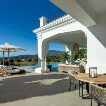 Andalusian-inspired luxury mansion with panoramic views in Marbella Club Golf Resort, Benahavis Picture 22