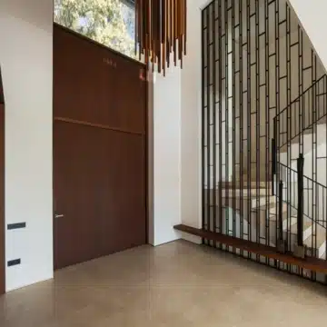 Frontline-golf villa with unobstructed views across the golf course in La Quinta, Benahavis Picture 3