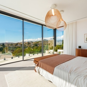 Magnificent villa within the private Tresora Villas enclave in La Quinta, Benahavis Picture 27
