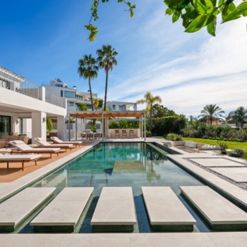 Newly renovated mediterranean home with incredible sea views in La Quinta, Benahavis Picture 33