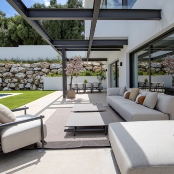 Newly built detached villa surrounded by nature in Fuente del Espanto, Benahavis Picture 13