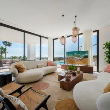 Magnificent villa within the private Tresora Villas enclave in La Quinta, Benahavis Picture 6