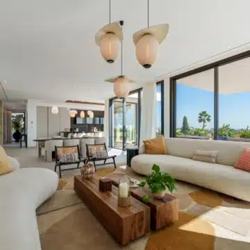 Magnificent villa within the private Tresora Villas enclave in La Quinta, Benahavis Picture 0