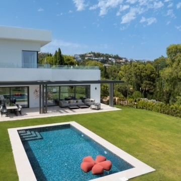 Newly built detached villa surrounded by nature in Fuente del Espanto, Benahavis Picture 14