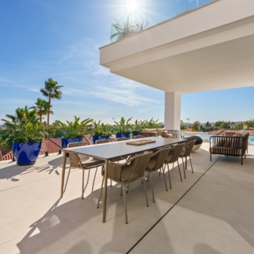 Magnificent villa within the private Tresora Villas enclave in La Quinta, Benahavis Picture 41