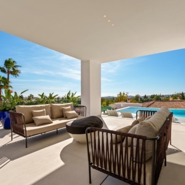 Magnificent villa within the private Tresora Villas enclave in La Quinta, Benahavis Picture 42