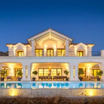 Andalusian-inspired luxury mansion with panoramic views in Marbella Club Golf Resort, Benahavis Picture 41