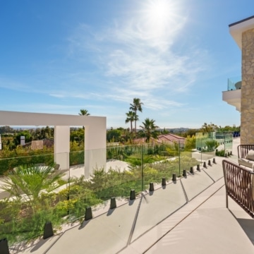 Magnificent villa within the private Tresora Villas enclave in La Quinta, Benahavis Picture 46