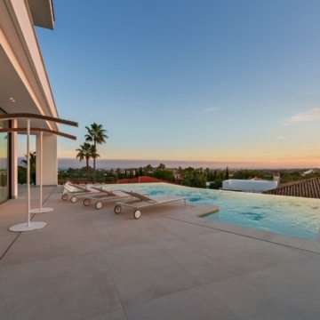 Magnificent villa within the private Tresora Villas enclave in La Quinta, Benahavis Picture 48