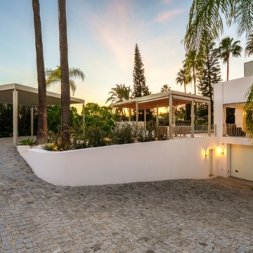 Newly renovated mediterranean home with incredible sea views in La Quinta, Benahavis Picture 55