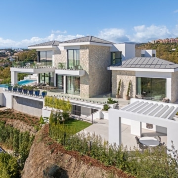 Magnificent villa within the private Tresora Villas enclave in La Quinta, Benahavis Picture 58