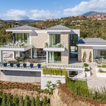 Magnificent villa within the private Tresora Villas enclave in La Quinta, Benahavis Picture 59