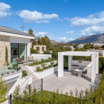 Magnificent villa within the private Tresora Villas enclave in La Quinta, Benahavis Picture 61