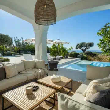 Andalusian-inspired luxury mansion with panoramic views in Marbella Club Golf Resort, Benahavis Picture 6
