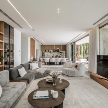 Contemporary villa positioned to capture breathtaking sea views in La Quinta, Benahavís Picture 9