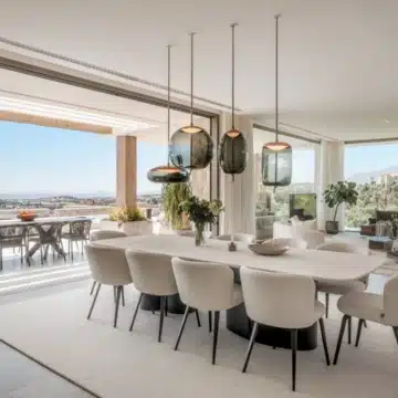 Contemporary villa positioned to capture breathtaking sea views in La Quinta, Benahavís Picture 8