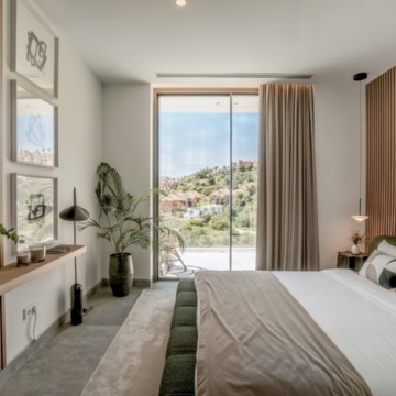 Contemporary villa positioned to capture breathtaking sea views in La Quinta, Benahavís Picture 29