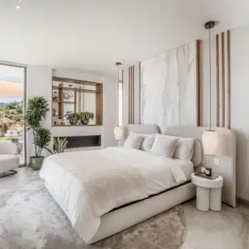 Contemporary villa positioned to capture breathtaking sea views in La Quinta, Benahavís Picture 5
