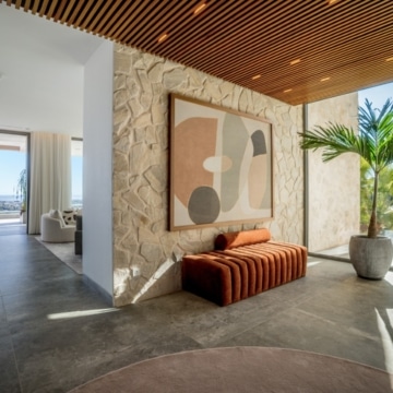 Contemporary villa positioned to capture breathtaking sea views in La Quinta, Benahavís Picture 49