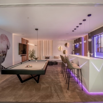 Contemporary villa positioned to capture breathtaking sea views in La Quinta, Benahavís Picture 59