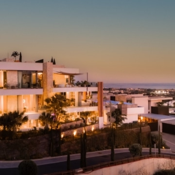 Contemporary villa positioned to capture breathtaking sea views in La Quinta, Benahavís Picture 45