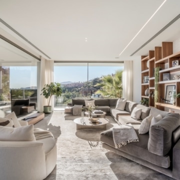Contemporary villa positioned to capture breathtaking sea views in La Quinta, Benahavís Picture 64
