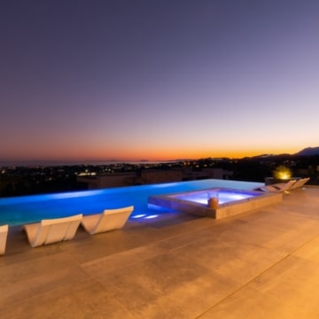 Contemporary villa positioned to capture breathtaking sea views in La Quinta, Benahavís Picture 74