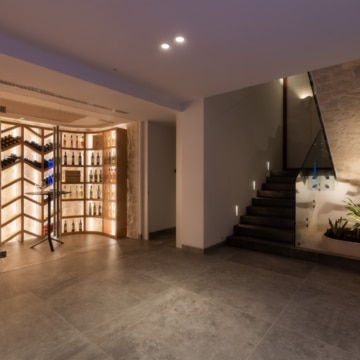Contemporary villa positioned to capture breathtaking sea views in La Quinta, Benahavís Picture 80