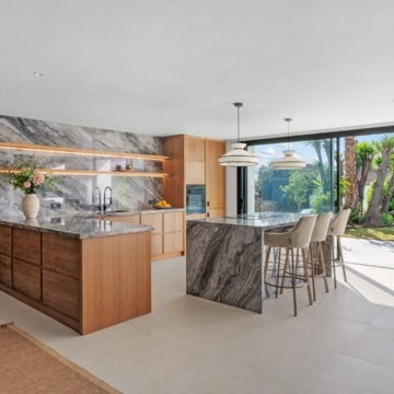 Scandinavian-style villa with panoramic views over Los Naranjos Golf in Nueva Andalucía Picture 4