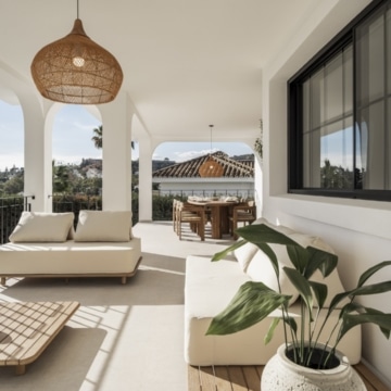 Villa nestled on a privileged location with beautiful golf and sea views in Nueva Andalucia Picture 46