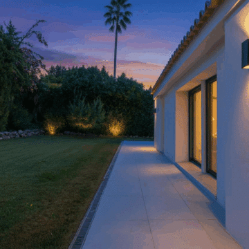 Scandinavian-style villa with panoramic views over Los Naranjos Golf in Nueva Andalucía Picture 17