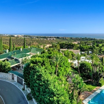 Impressive Estate enjoying panoramic sea views with a plot of almost 6000 m² in Rio Real, Marbella Picture 26