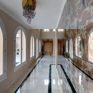 Impressive Estate enjoying panoramic sea views with a plot of almost 6000 m² in Rio Real, Marbella Picture 4