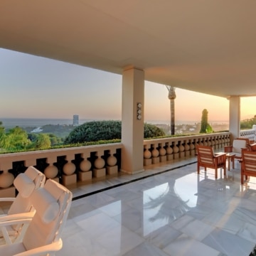 Impressive Estate enjoying panoramic sea views with a plot of almost 6000 m² in Rio Real, Marbella Picture 17