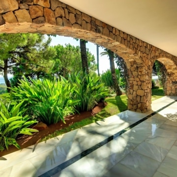 Impressive Estate enjoying panoramic sea views with a plot of almost 6000 m² in Rio Real, Marbella Picture 21