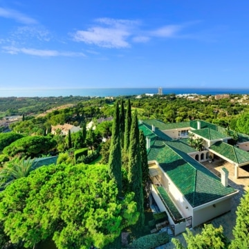 Impressive Estate enjoying panoramic sea views with a plot of almost 6000 m² in Rio Real, Marbella Picture 23