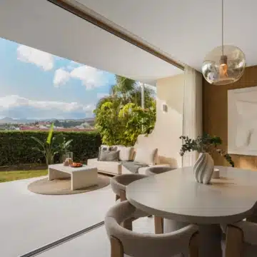 Four bedroom townhouse with timeless interior in Aloha, Nueva Andalucia Picture 7