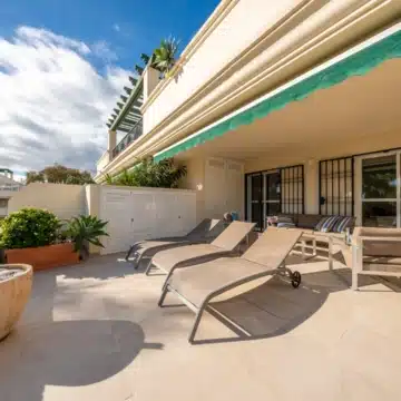 Refurbished apartment in the sought-after residential community Lorcrimar, Nueva Andalucía Picture 18