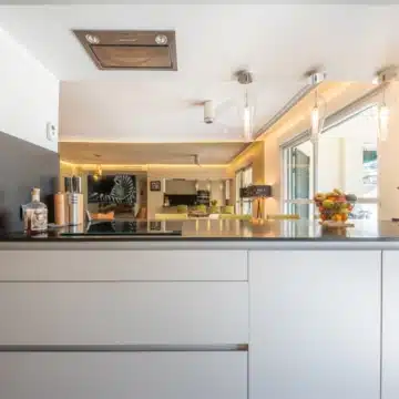 Refurbished apartment in the sought-after residential community Lorcrimar, Nueva Andalucía Picture 9