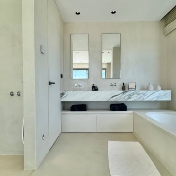 Luxury corner apartment with panoramic sea and golf views in BYU Hills, Benahavis Picture 33