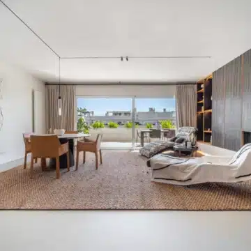Impressive duplex penthouse with sea views just steps from Puerto Banús Picture 7