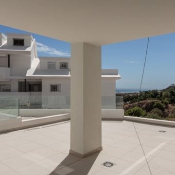 Luxury semi detached house with panoramic sea views in Benalmádena Picture 3