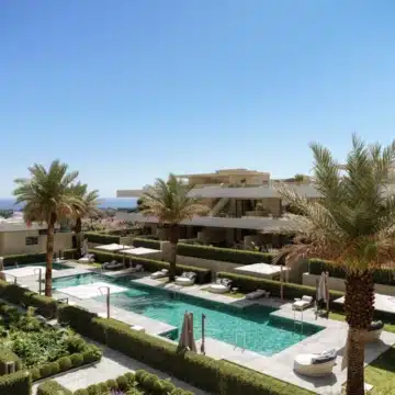 Omnia – Three bedroom penthouse with panoramic views in El Campanario, Estepona Picture 3