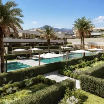 Omnia – Three bedroom penthouse with panoramic views in El Campanario, Estepona Picture 0