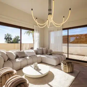 Remarkable triplex penthouse in the heart of Nueva Andalucía, Marbella Picture 22