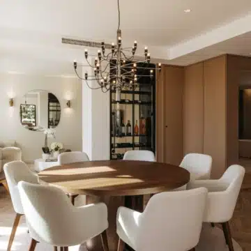 Remarkable triplex penthouse in the heart of Nueva Andalucía, Marbella Picture 0