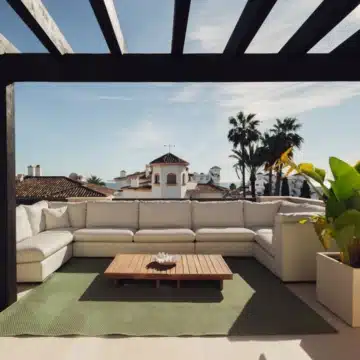 Remarkable triplex penthouse in the heart of Nueva Andalucía, Marbella Picture 31