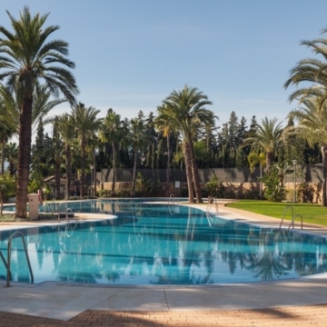 Remarkable triplex penthouse in the heart of Nueva Andalucía, Marbella Picture 33